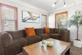 Cozy Home Fenced Yard Pets Welcome Great Location